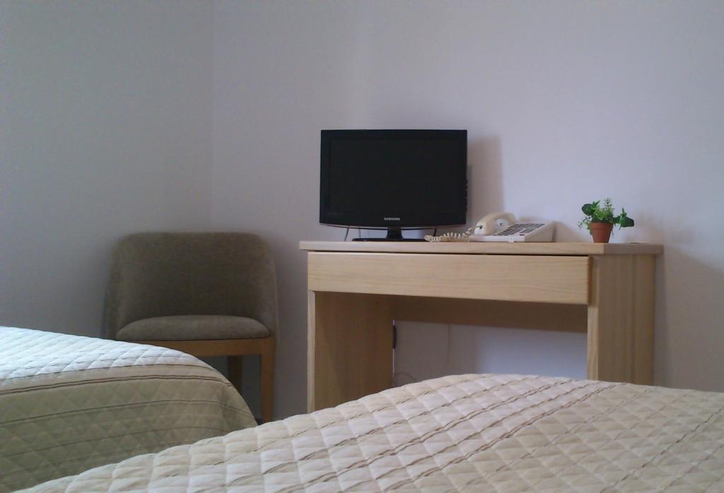 Hotel Albanta La Lantejuela Pokoj fotografie