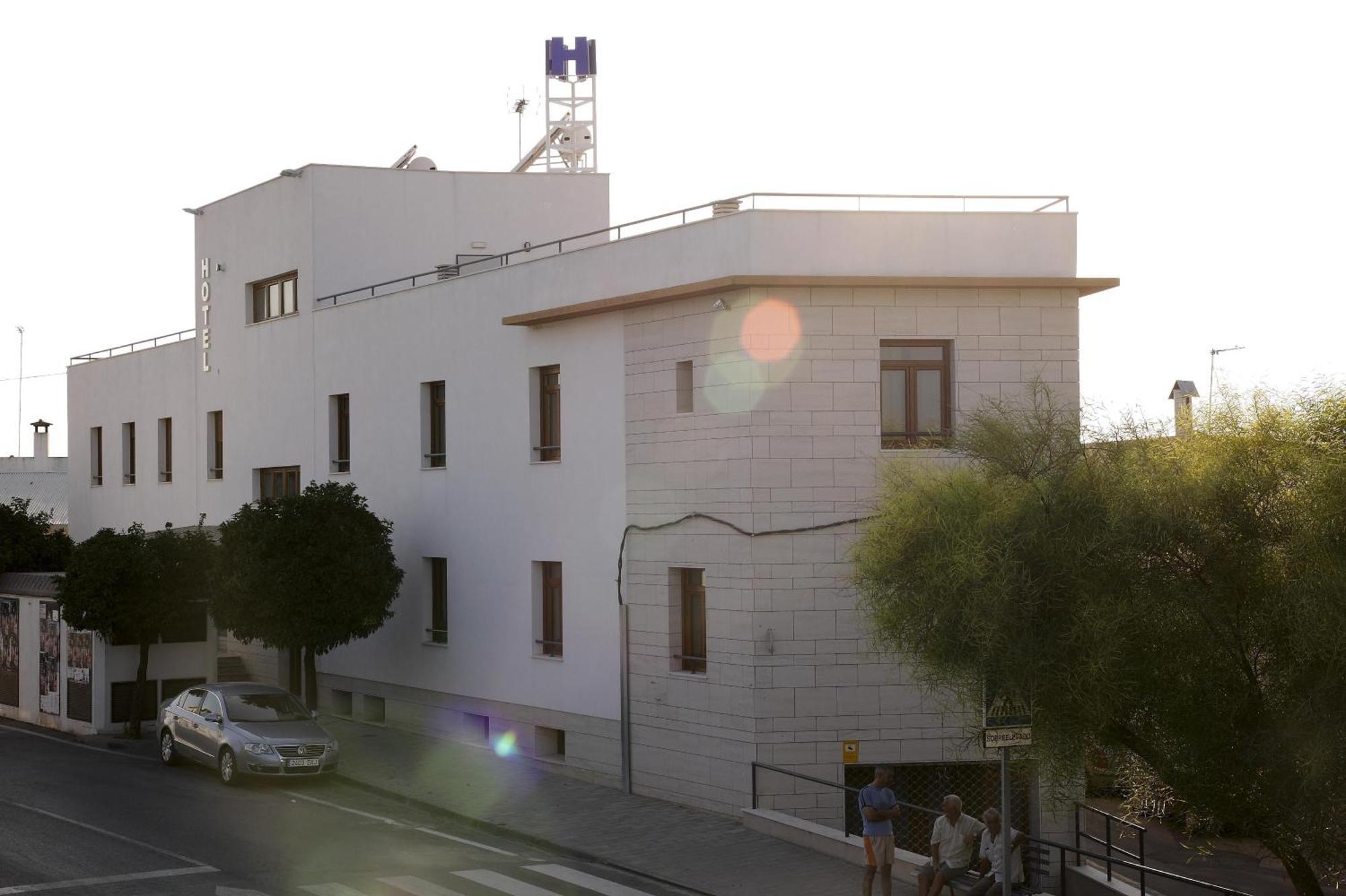 Hotel Albanta La Lantejuela Exteriér fotografie